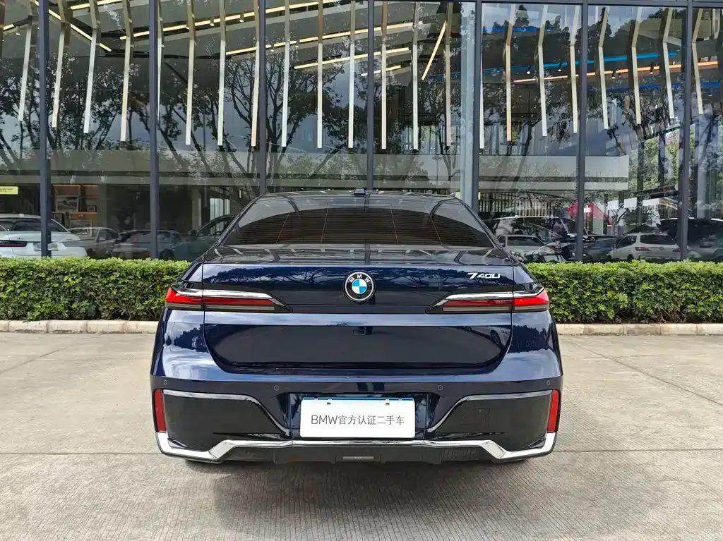 BMW 7 Series 2024 из CN, фото 9