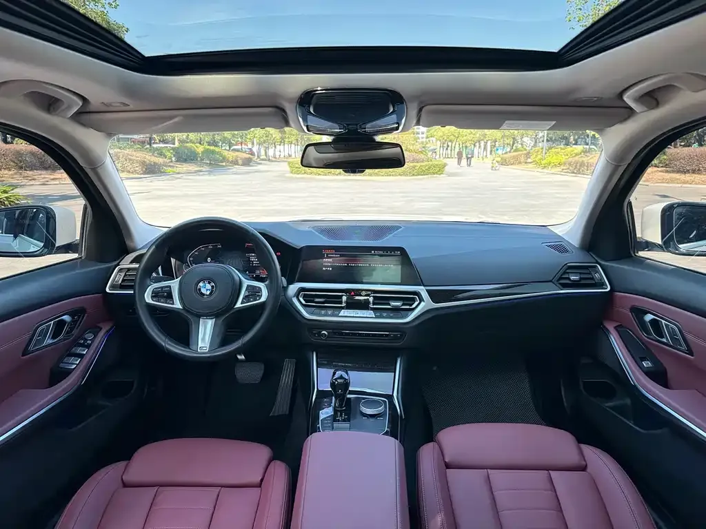 BMW 3 Series 2021 из CN, фото 3