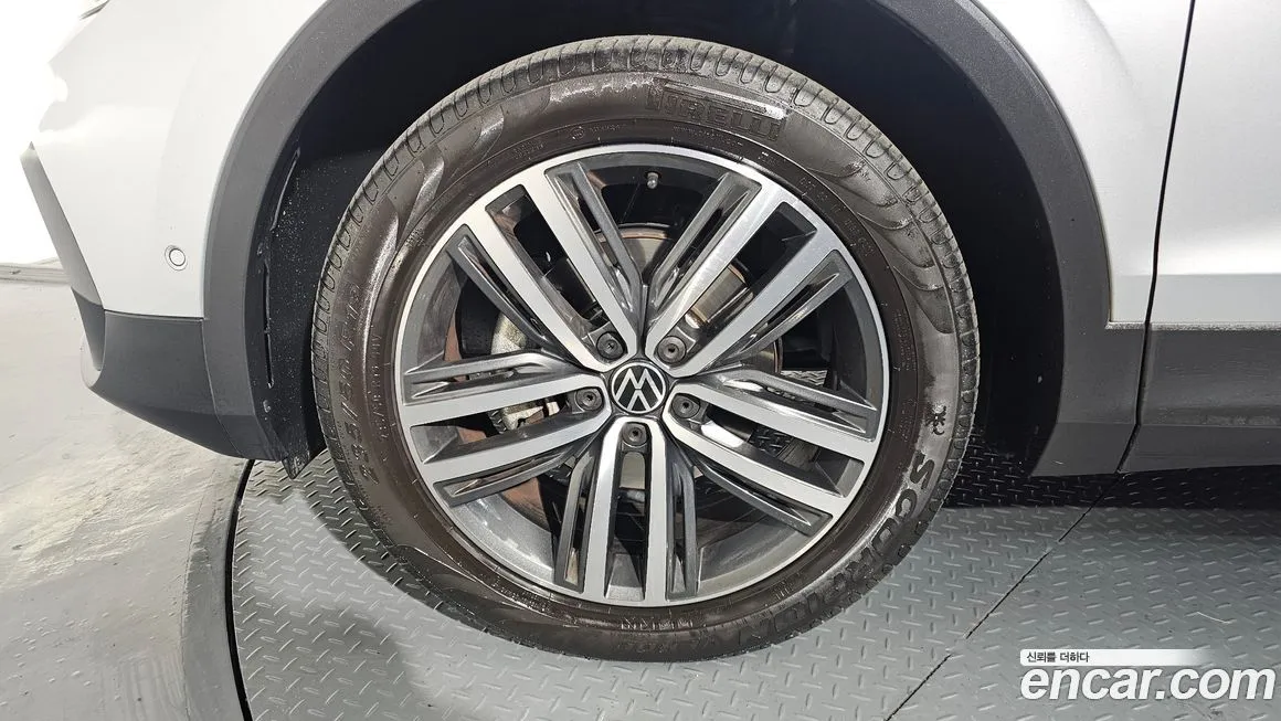 Volkswagen Tiguan 2022 из KR, фото 4