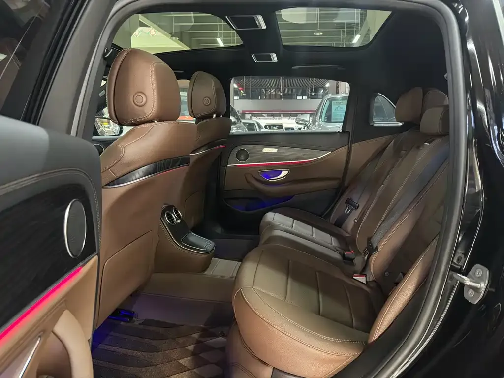 Mercedes-Benz E-Class 2023 из CN, фото 2