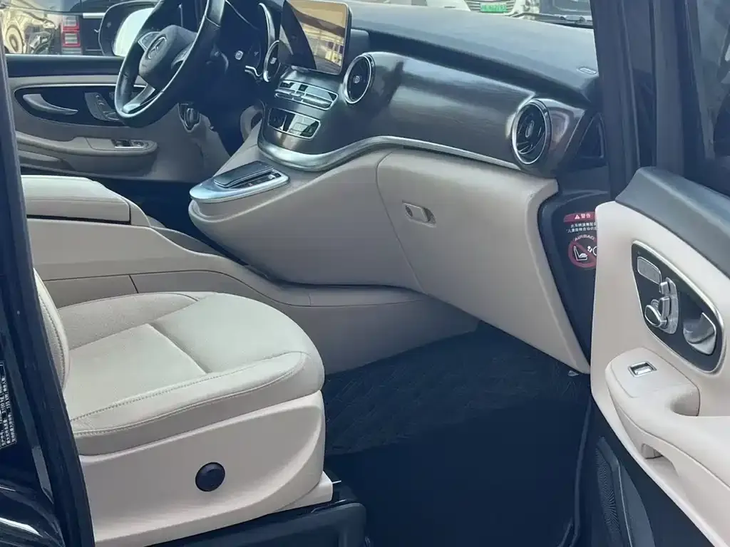 Mercedes-Benz V-Class 2021 из CN, фото 4