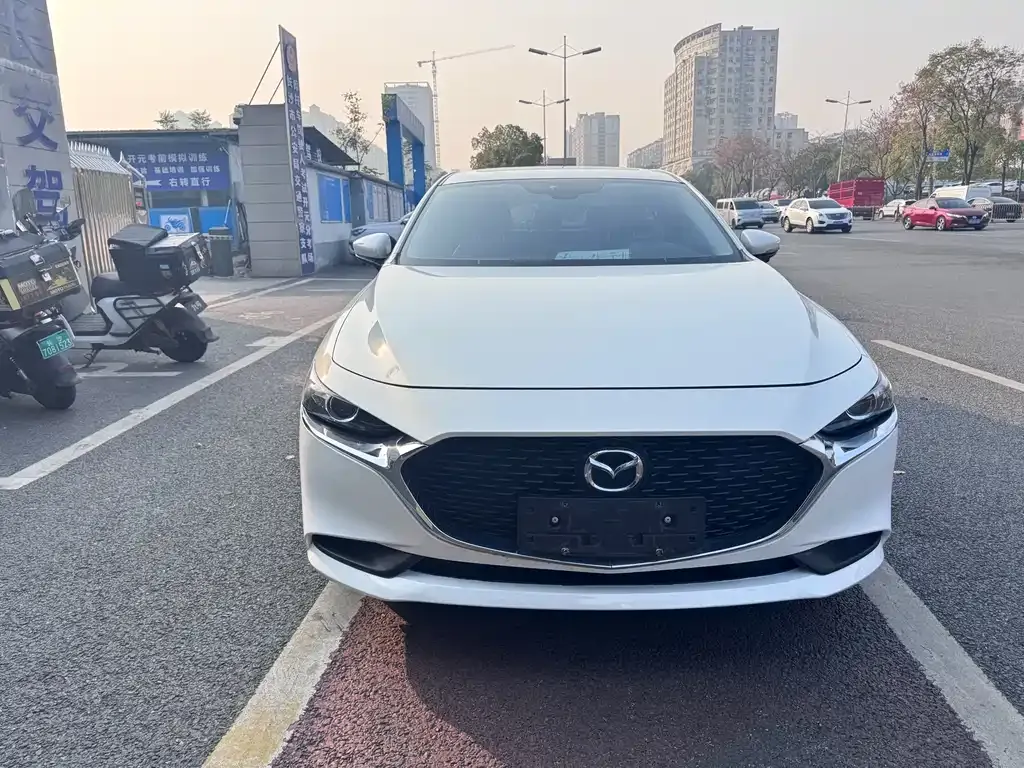 Mazda 3 Axela 2021 из CN, фото 3