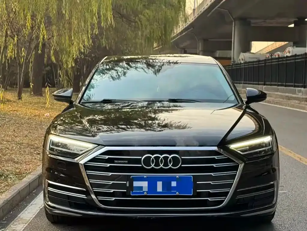Audi A8 2022 из CN, фото 10