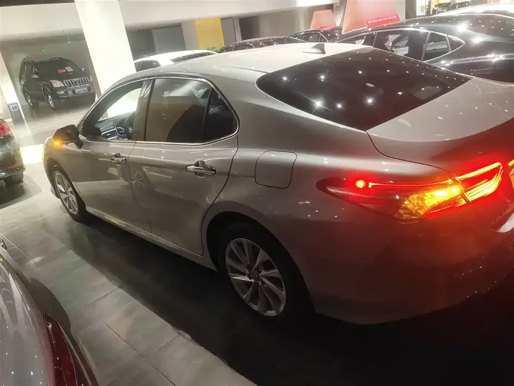 Toyota Camry 2022 из CN, фото 5