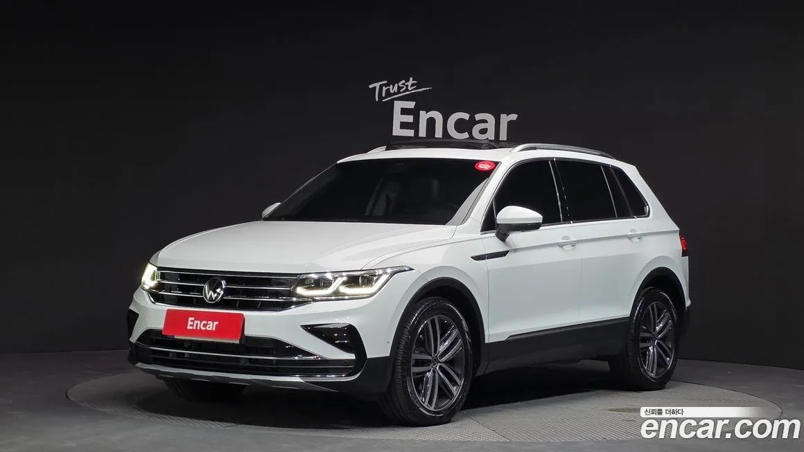 Volkswagen Tiguan — фото 1