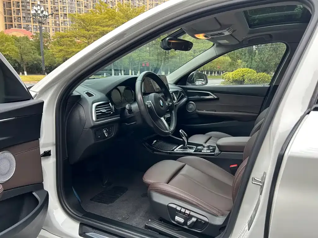 BMW 1 Series 2022 из CN, фото 6