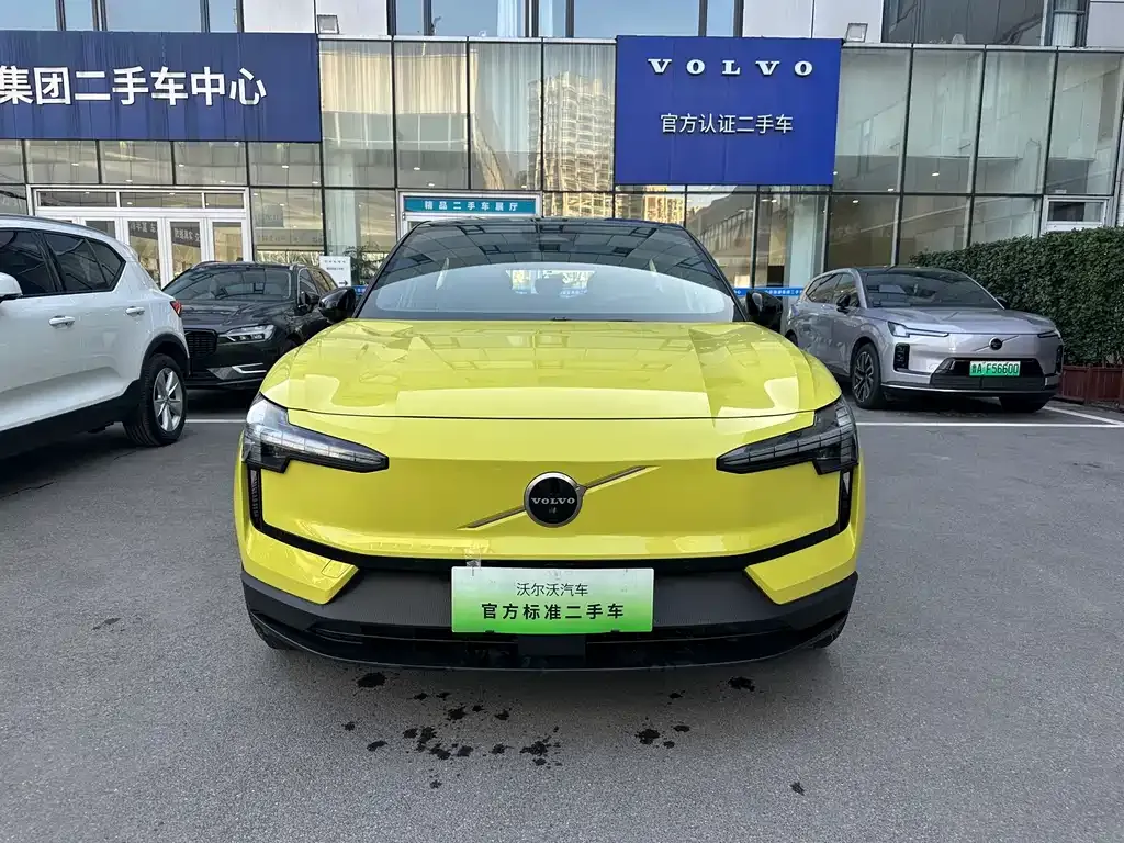 Volvo EX30 2024 из CN, фото 9