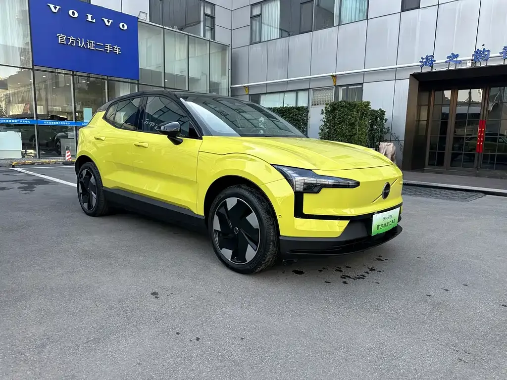 Volvo EX30 2024 из CN, фото 10