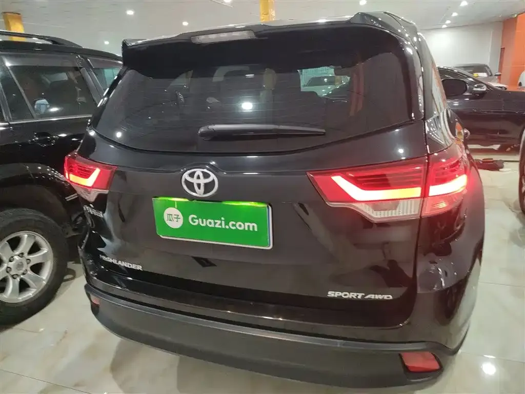 Toyota Highlander 2021 из CN, фото 8