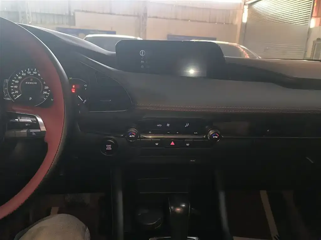 Mazda 3 Axela 2022 из CN, фото 4