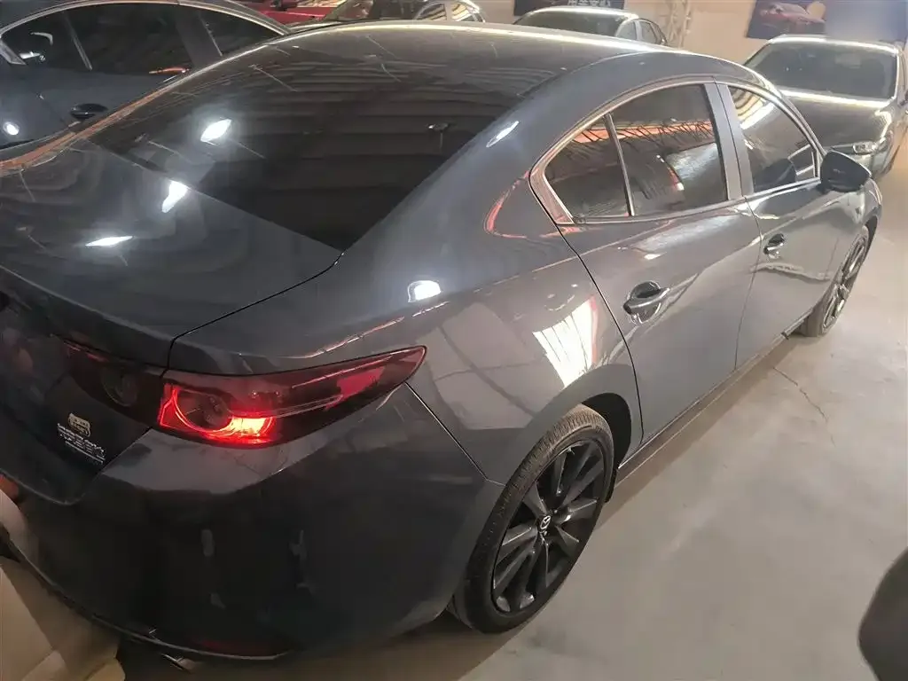 Mazda 3 Axela 2022 из CN, фото 3