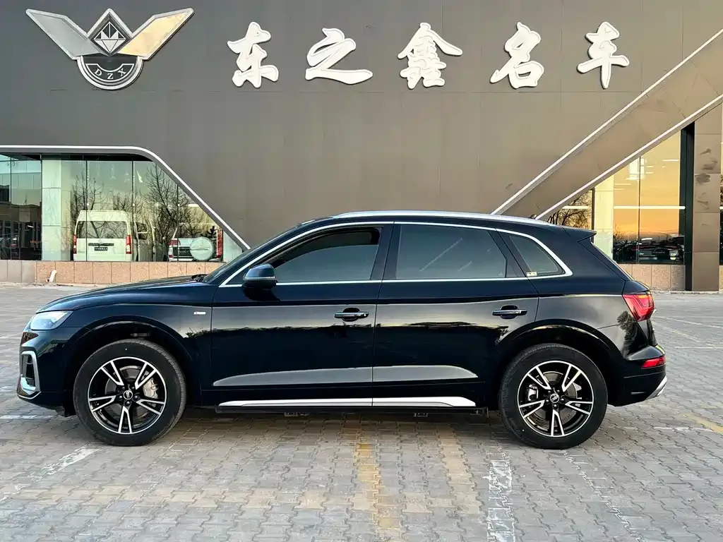 Audi Q5L 2022 из CN, фото 3