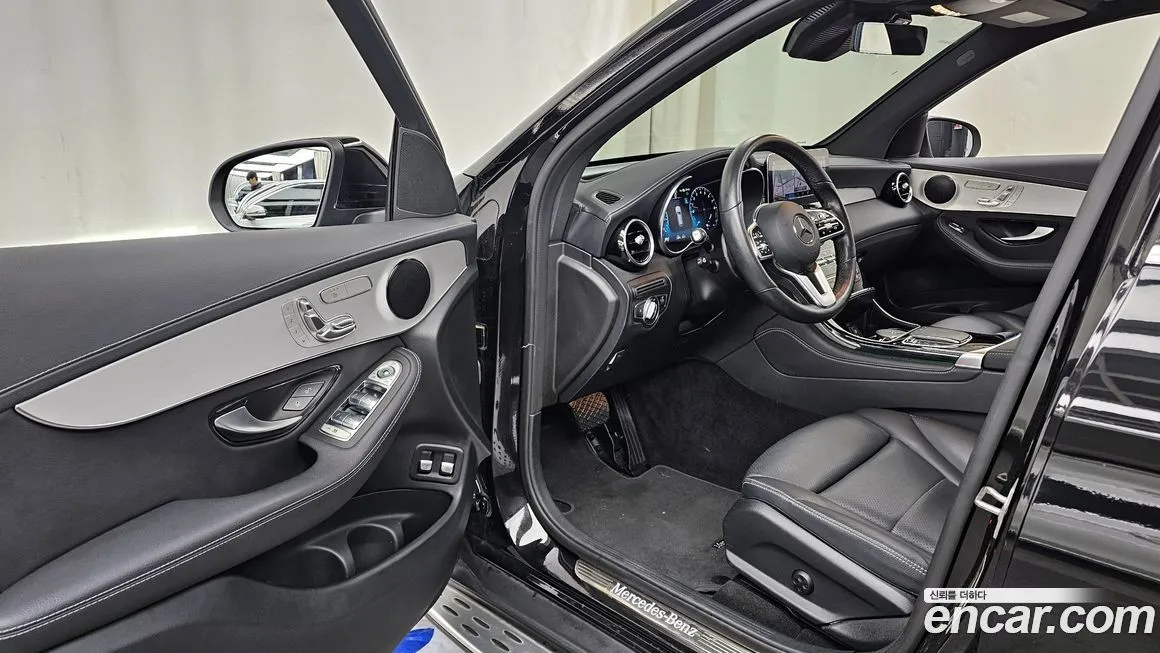 Mercedes-Benz GLC-Class — фото 10