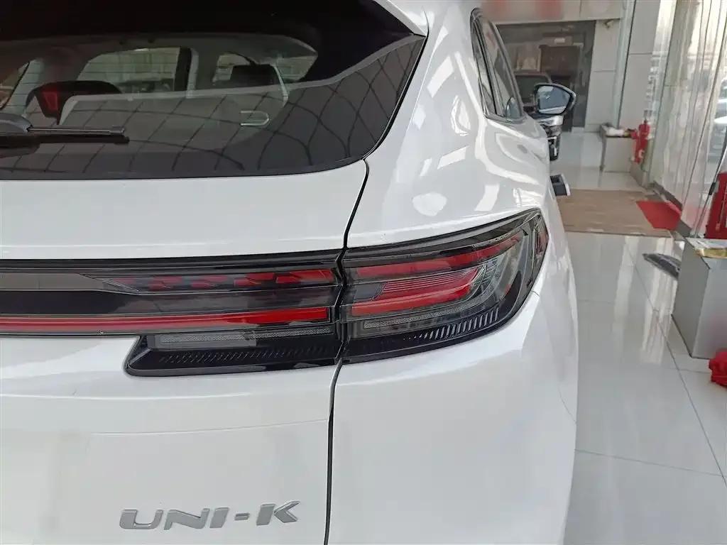 Changan UNI-K 2024 из CN, фото 8