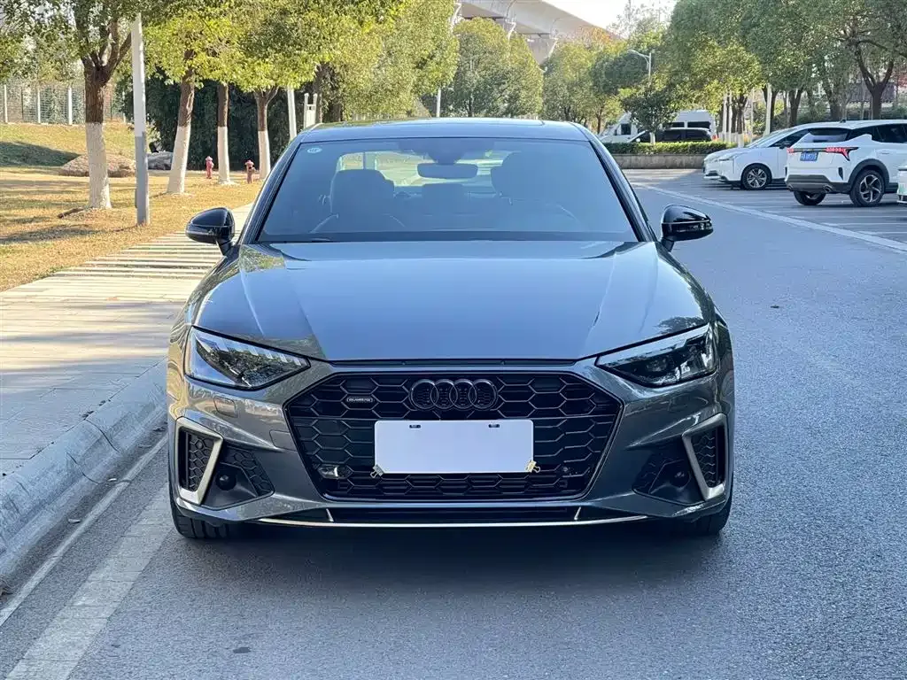 Audi A4L 2024 из CN, фото 6
