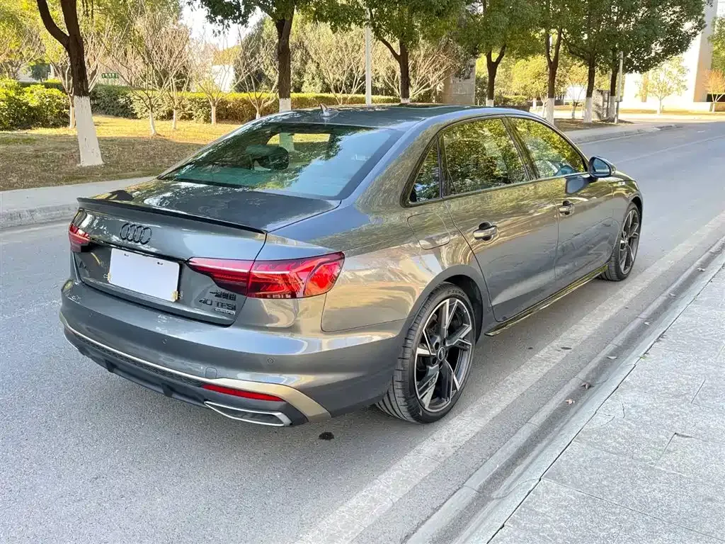 Audi A4L 2024 из CN, фото 10