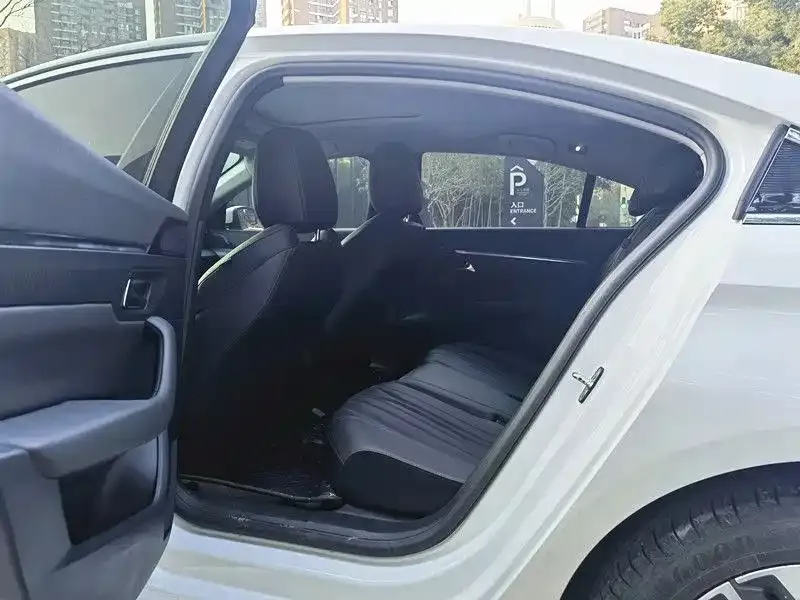 Peugeot 508 2022 из CN, фото 6