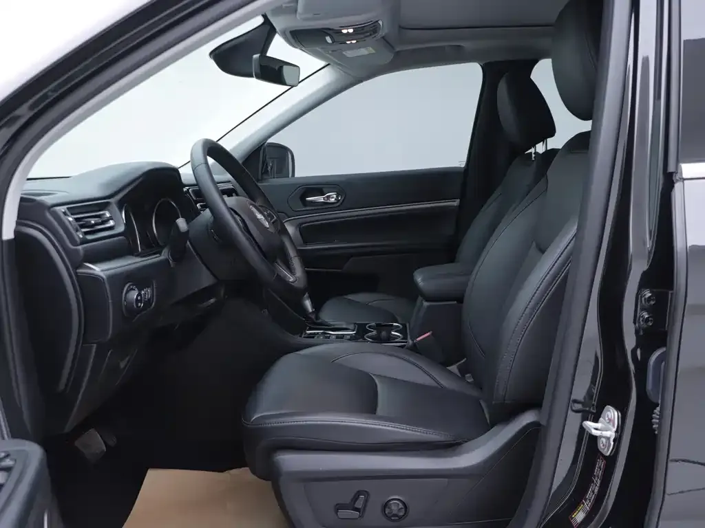 Jeep Grand Commander 2023 из CN, фото 10