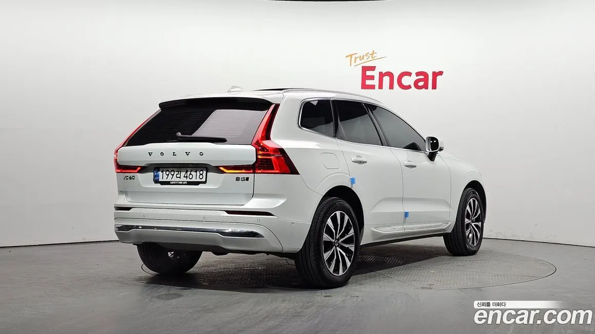 Volvo XC60 2025 из KR, фото 2