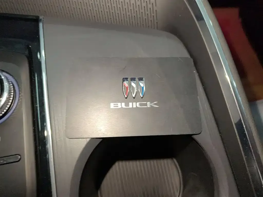 Buick E5 2024 из CN, фото 9