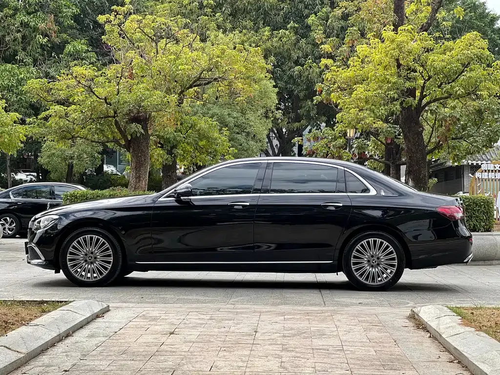 Mercedes-Benz E-Class 2023 из CN, фото 3