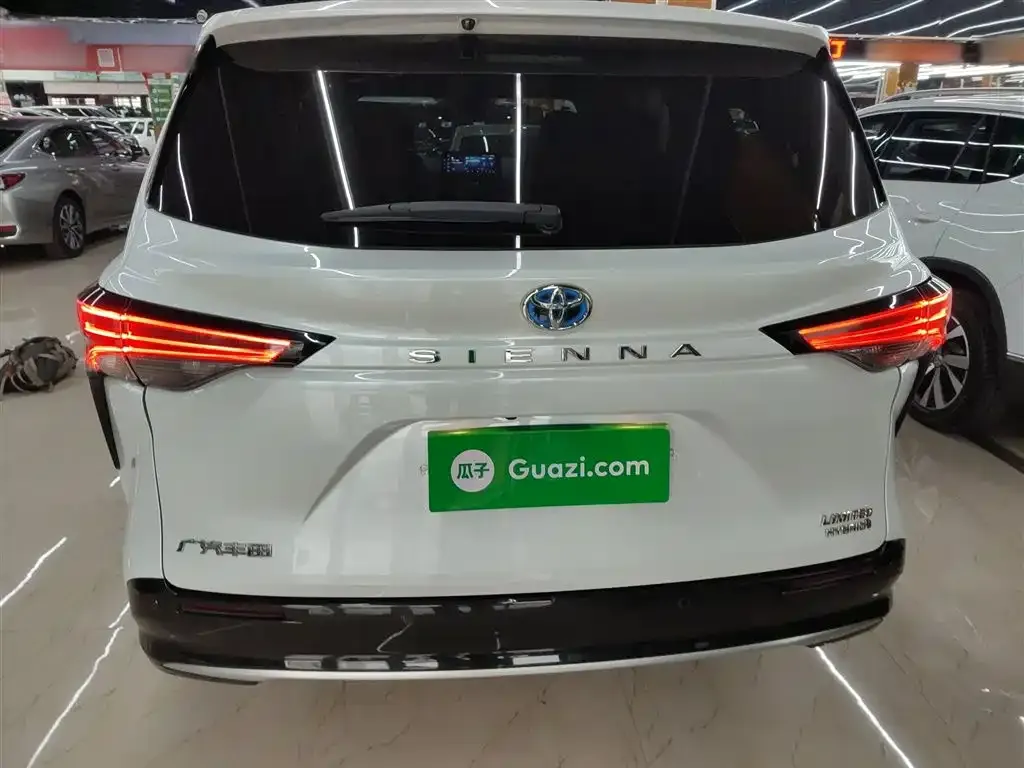 Toyota Sienna 2022 из CN, фото 10