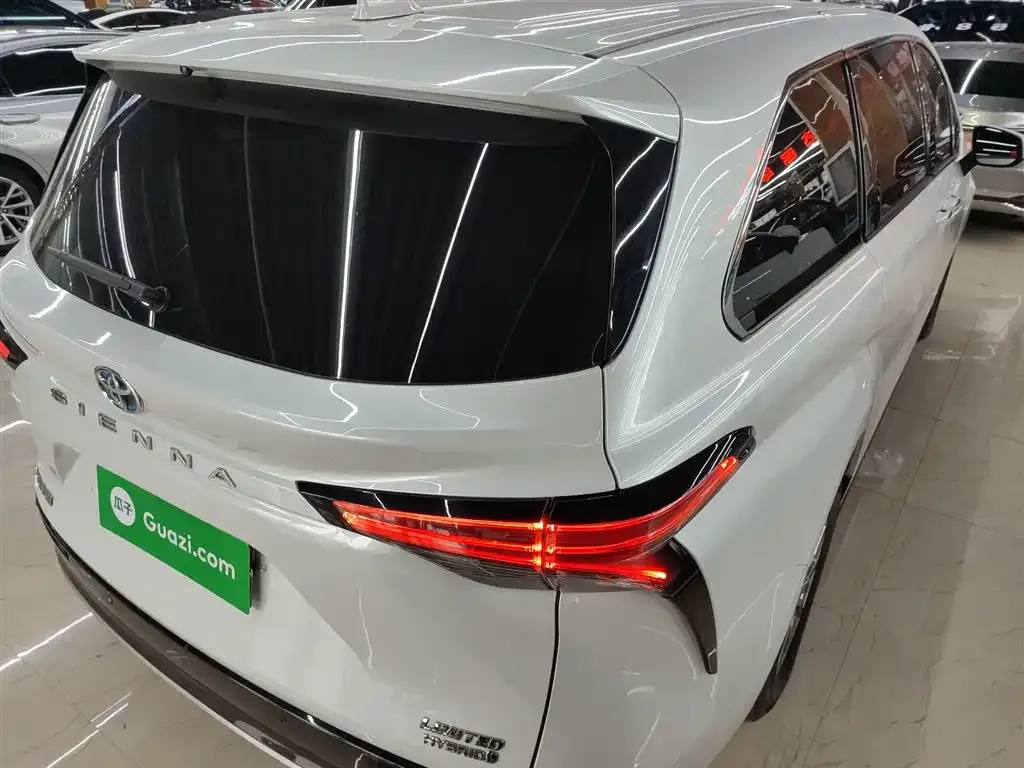 Toyota Sienna 2022 из CN, фото 8