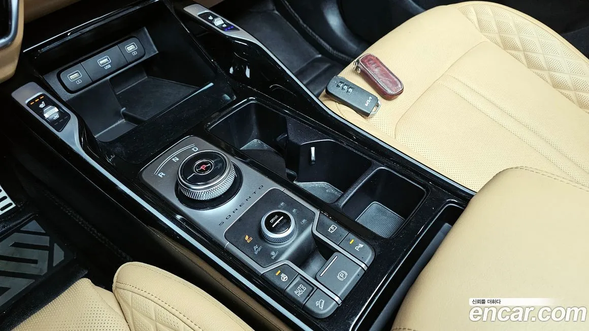 Kia Sorento — фото 8