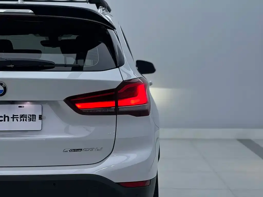 BMW X1 2021 из CN, фото 3