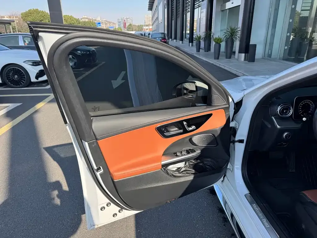 Mercedes-Benz C-Class 2023 из CN, фото 9