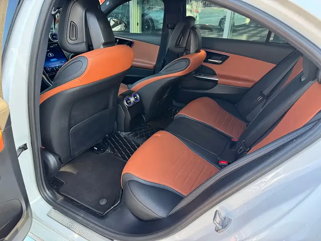 Mercedes-Benz C-Class 2023 из CN, фото 7