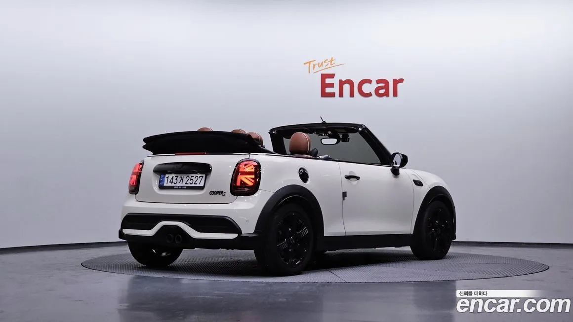 Mini Cooper Convertible — фото 2