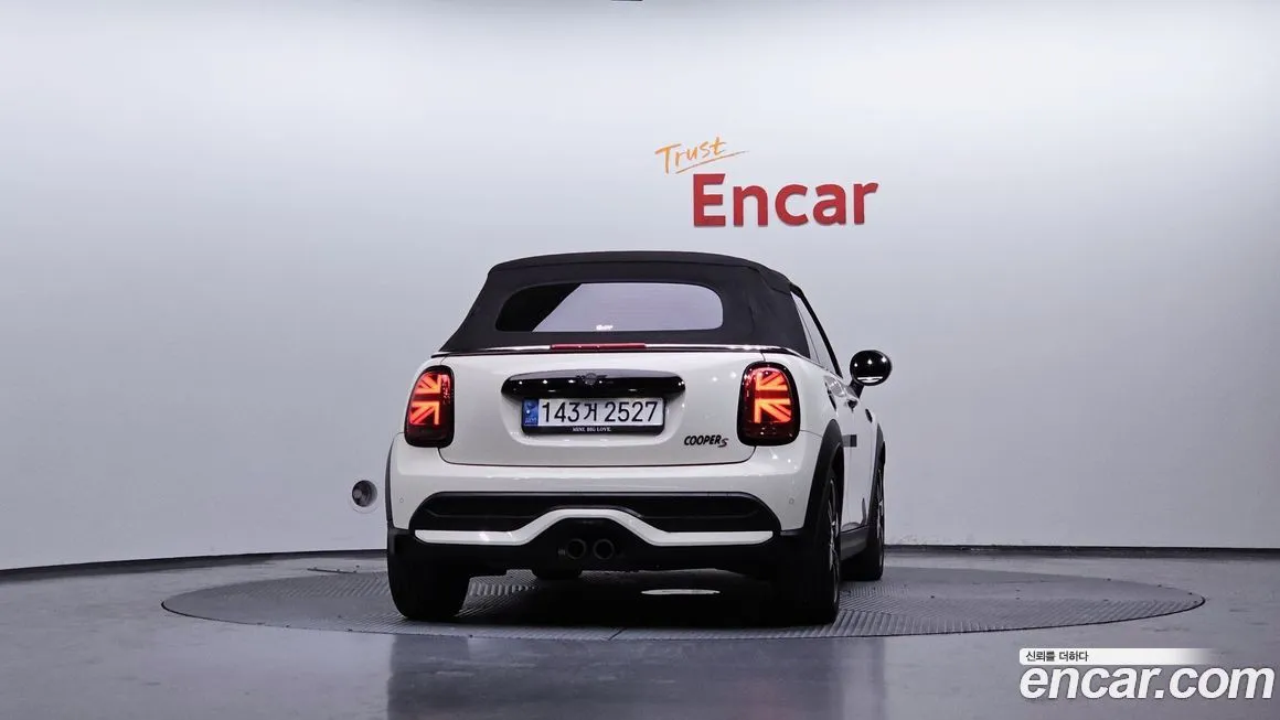 Mini Cooper Convertible — фото 4