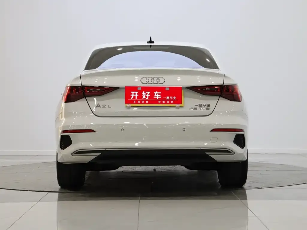 Audi A3 2024 из CN, фото 2