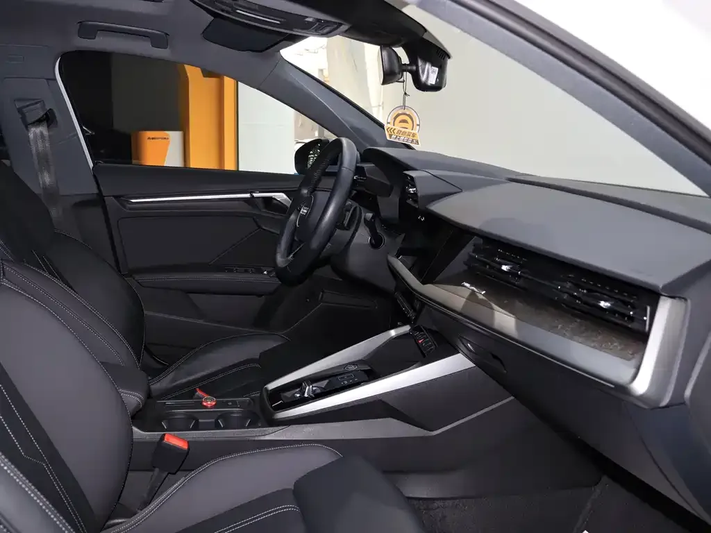 Audi A3 2024 из CN, фото 5