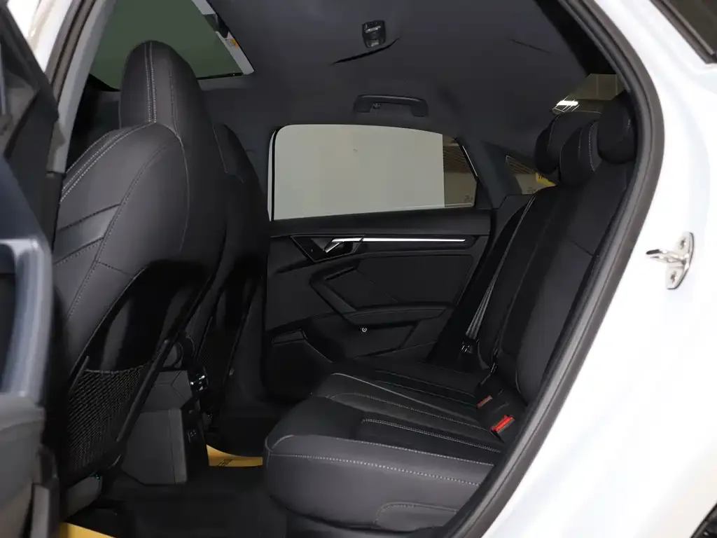 Audi A3 2024 из CN, фото 7