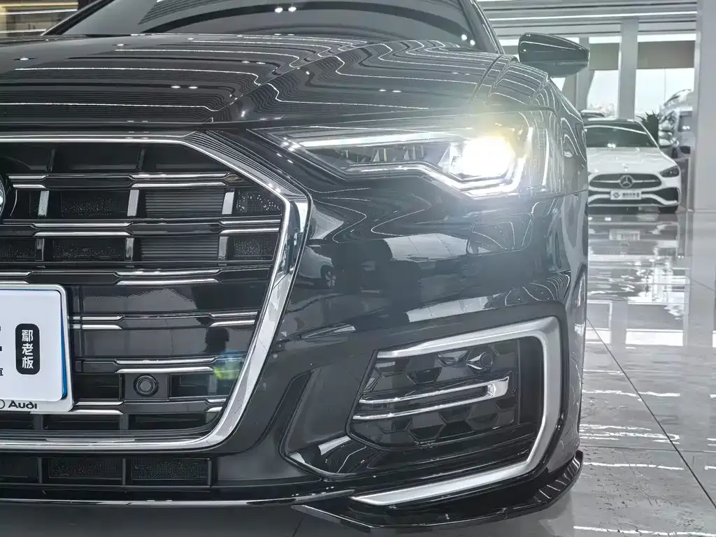 Audi A6L 2024 из CN, фото 4