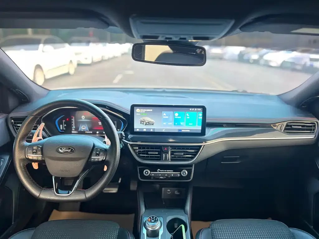 Ford Focus 2021 из CN, фото 9