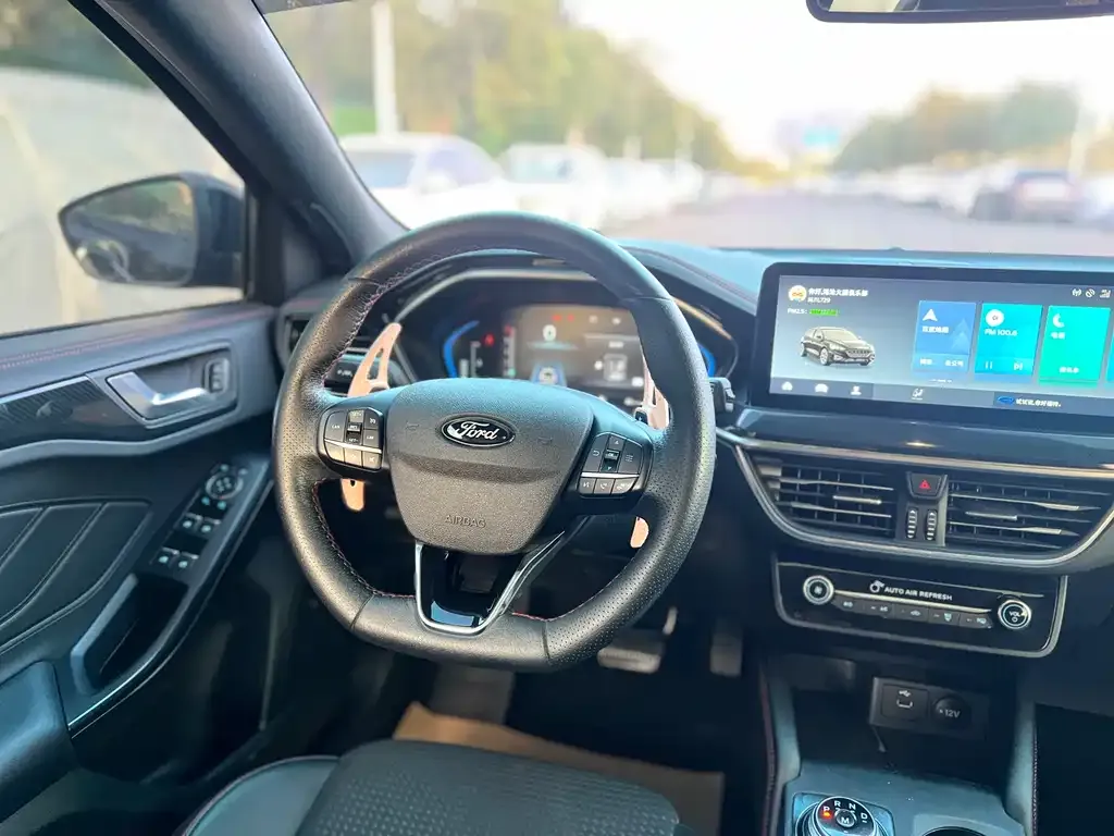 Ford Focus 2021 из CN, фото 4