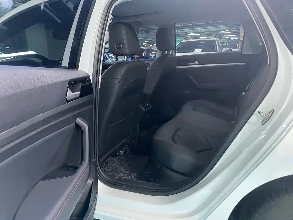 Volkswagen Lavida 2024 из CN, фото 8
