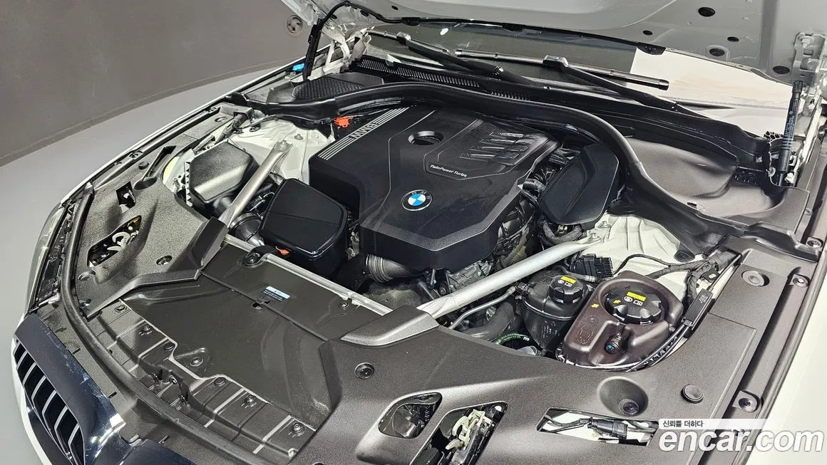 BMW 5-Series 2022 из KR, фото 9