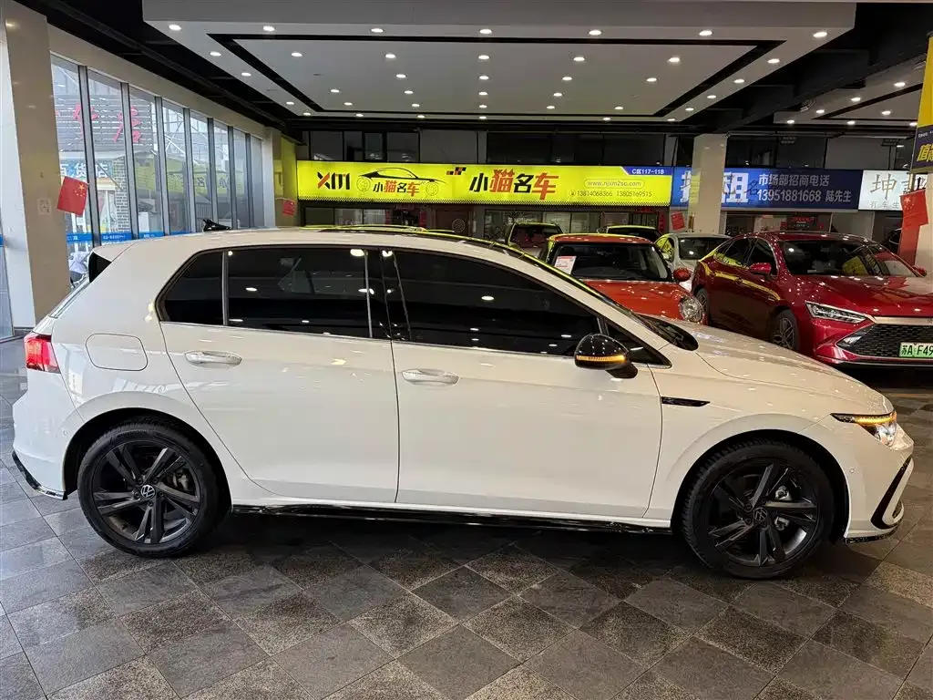 Volkswagen Golf 2024 из CN, фото 7