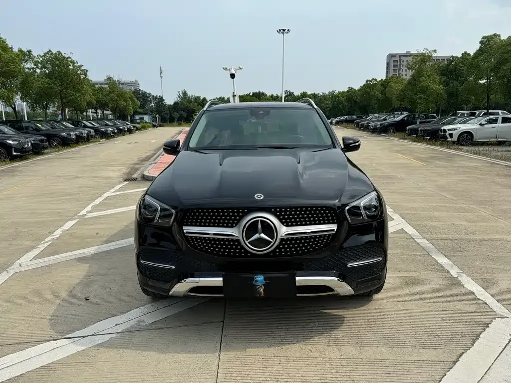 Mercedes-Benz GLE — фото 7