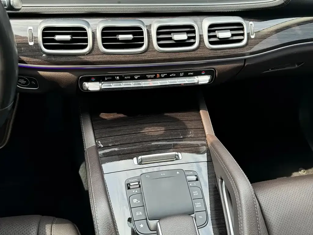 Mercedes-Benz GLE — фото 8