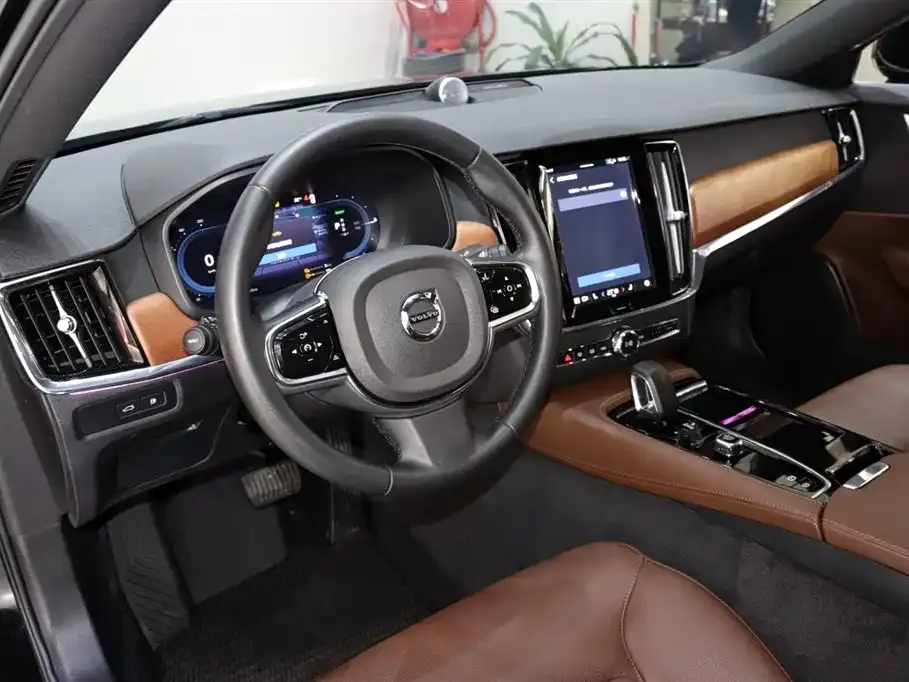 Volvo S90 PHEV 2023 из CN, фото 8