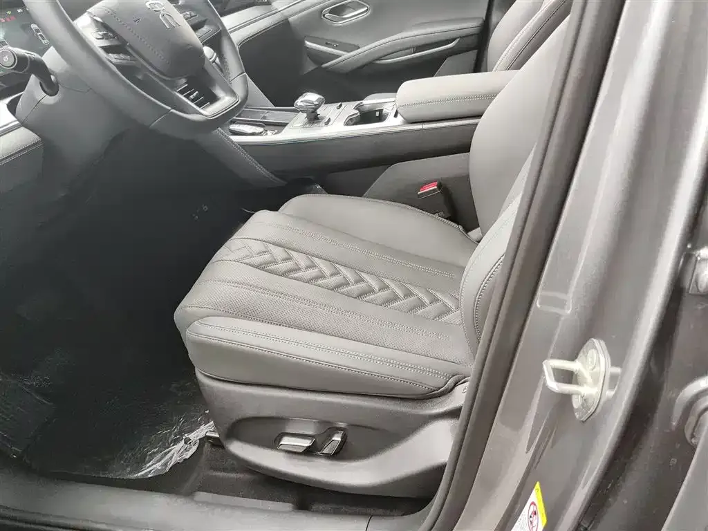 BYD L DM-i 2025 из CN, фото 7