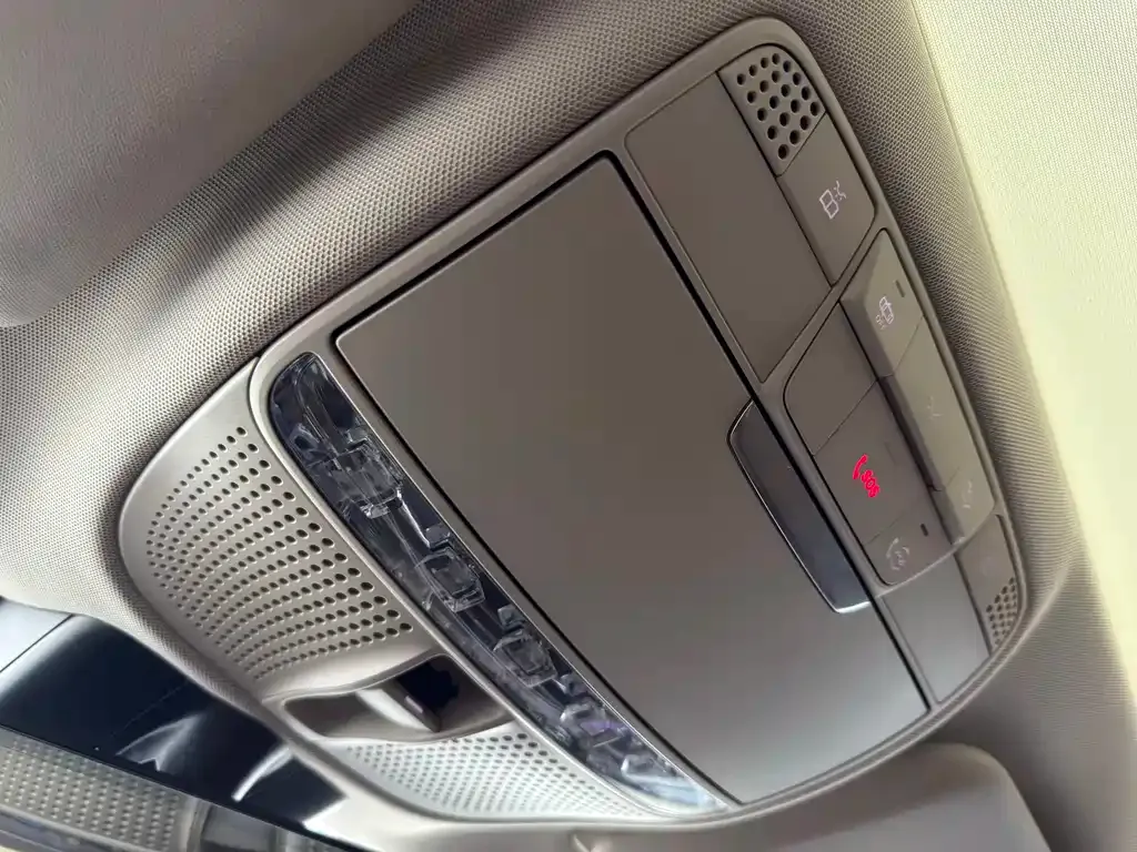 Mercedes-Benz E-Class 2023 из CN, фото 6