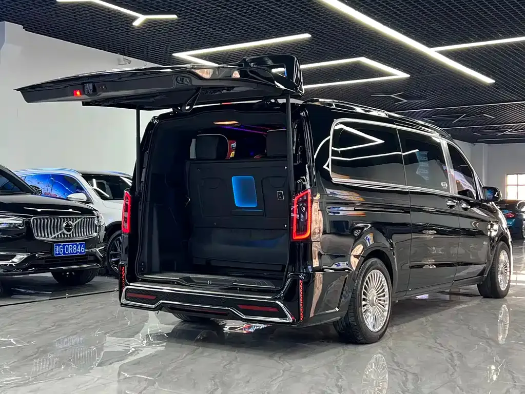 Mercedes-Benz Vito 2023 из CN, фото 6
