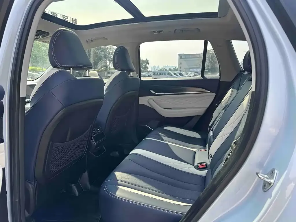 Geely Xingyue L 2022 из CN, фото 6