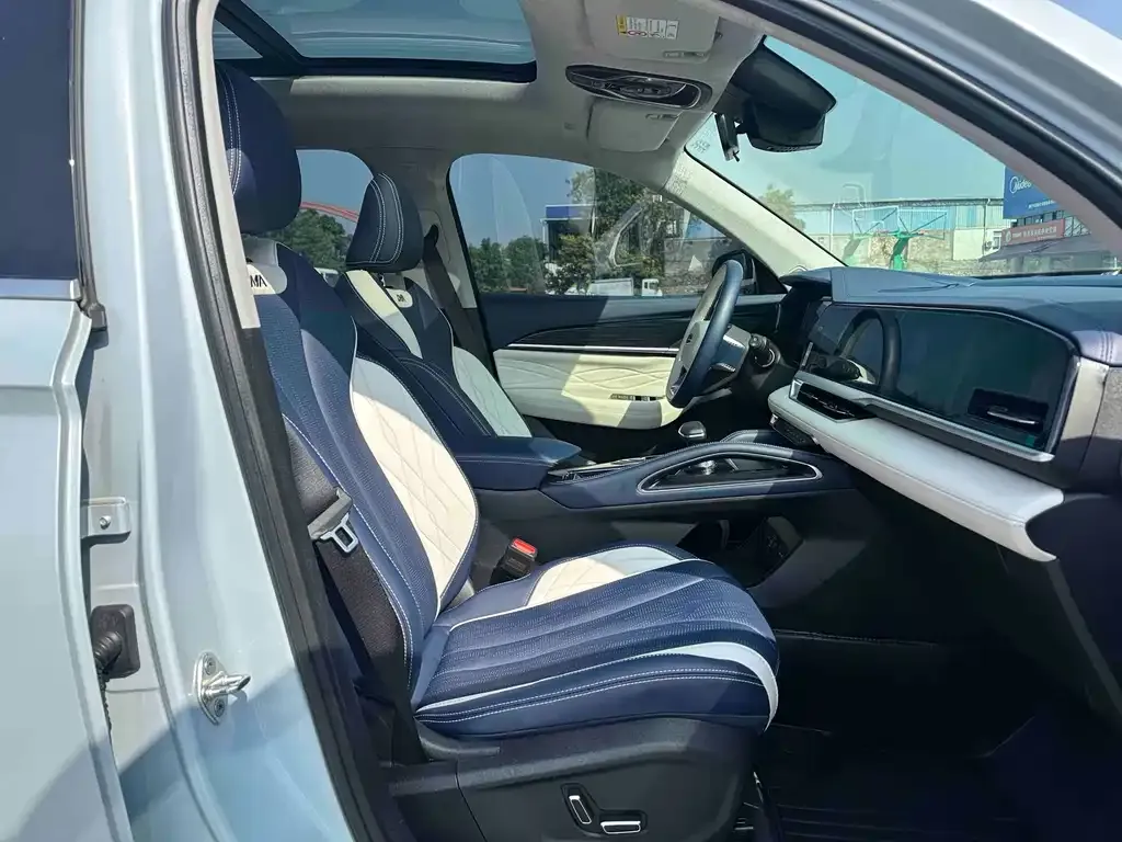 Geely Xingyue L 2022 из CN, фото 3